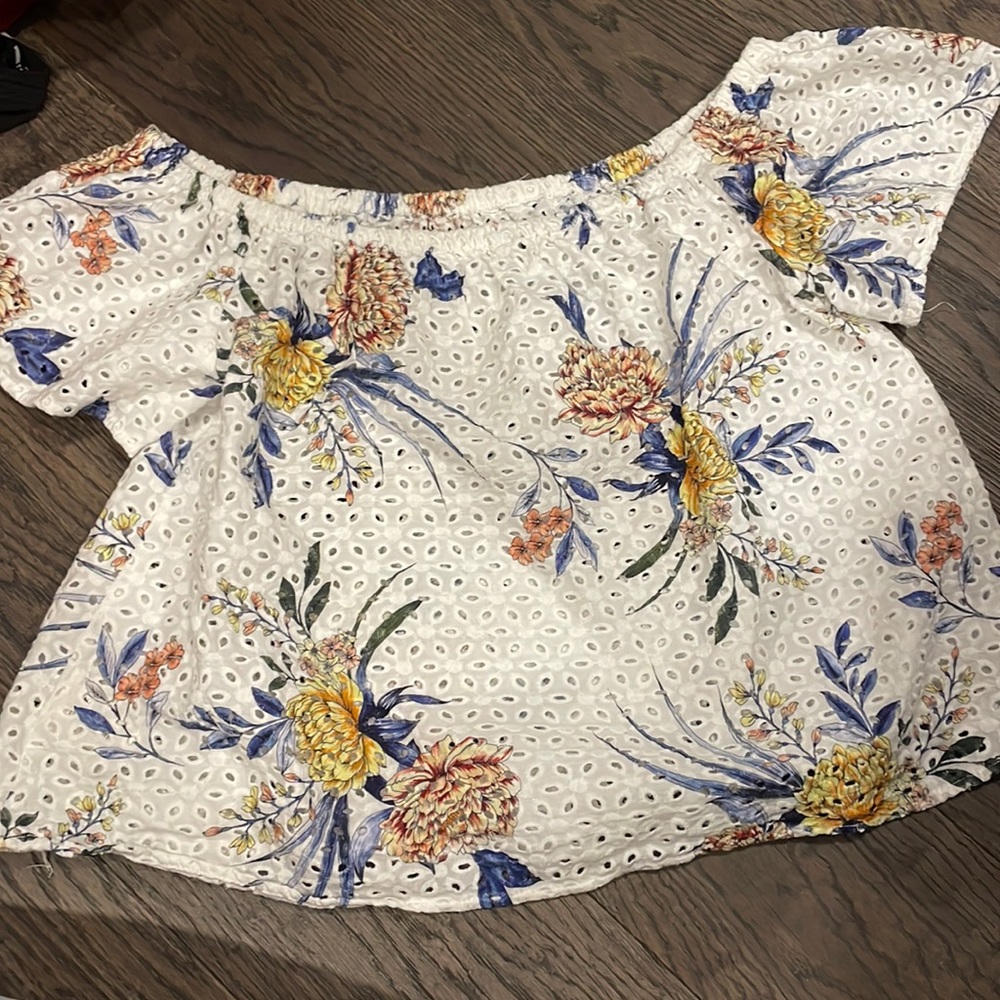 Floral cute top
